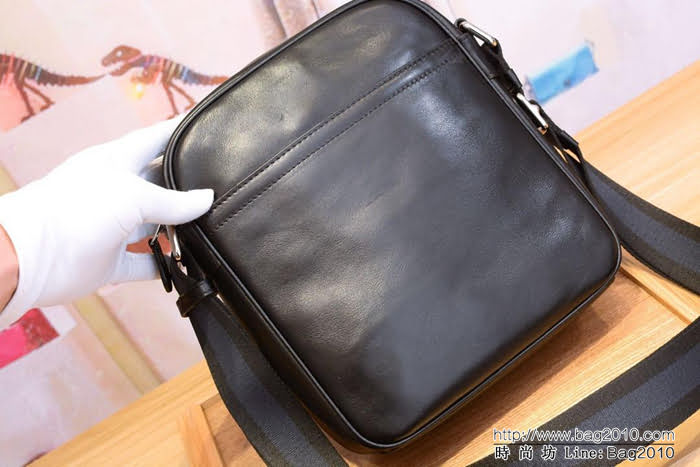 COACH蔻馳 海外代購品質 coach71723 經典 男士全牛皮單肩小斜挎  Chz1049